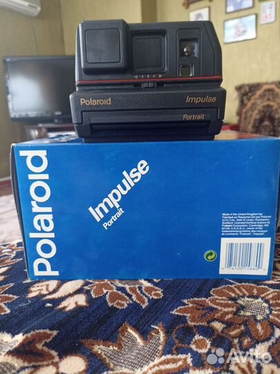 Моментальный фотоаппарат Polaroid