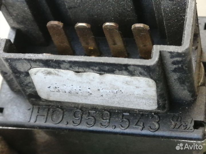 Кнопка кондиционера для VW Golf 3/Vento 1991-1997