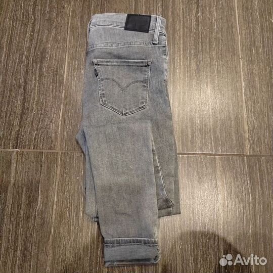 Джинсы Levi's 720 high rise super skinny