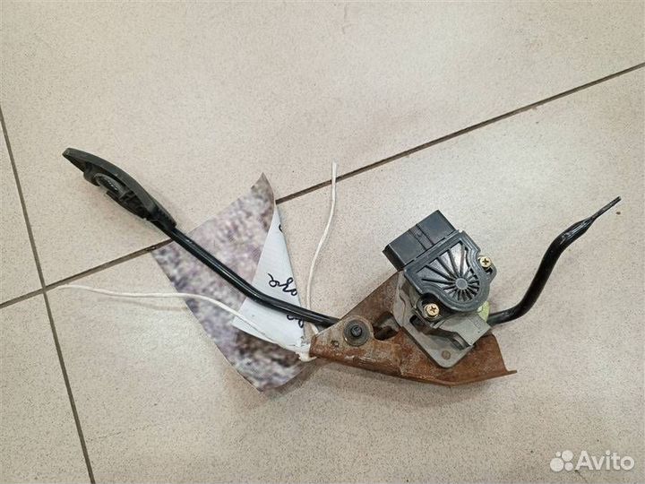 Педаль газа Mitsubishi Pajero iO 1998-2007