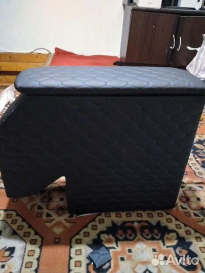 Подлокотник для Citroen C4