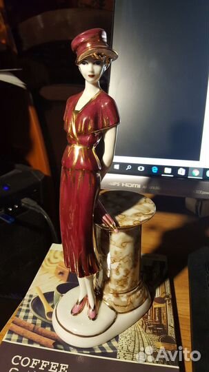 Фарфоровые статуэтки