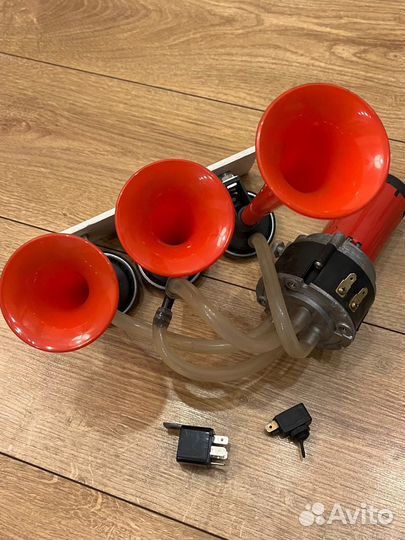 Универсальный звуковой сигнал для автомобиля