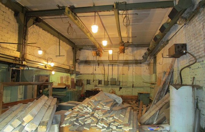 Помещение свободного назначения 927,4м2