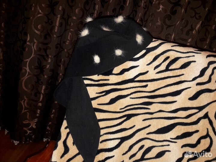 Бандана флисовая, с мехом норки. Новая