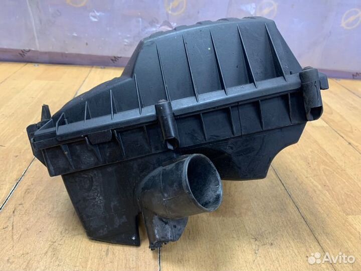 Корпус воздушного фильтра Opel Corsa C Z14XEP