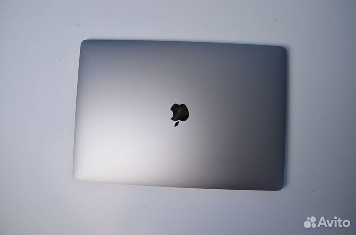 MacBook Pro 16 2019 512Gb Ростест, 155 циклов