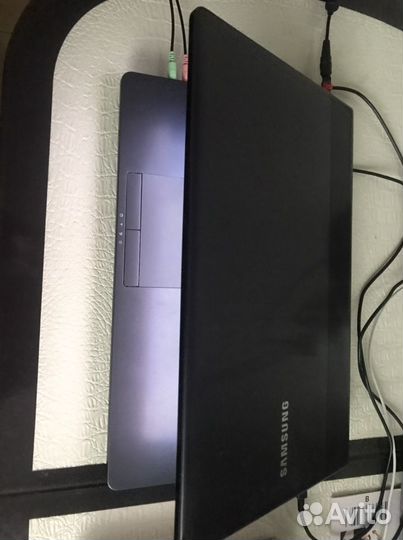 Ноутбук Samsung
