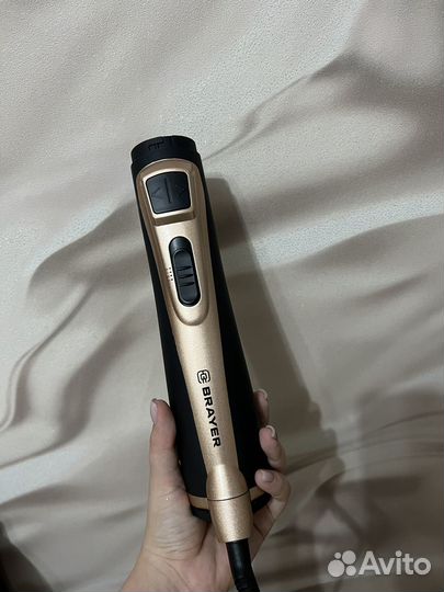 Фен щетка brayer новый