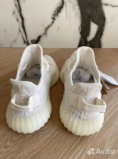 Оригинальные Adidas Yeezy Boost 350v2 Bone