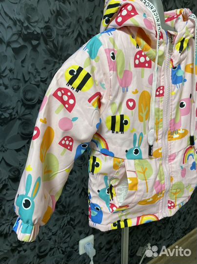 Куртка для девочки новая