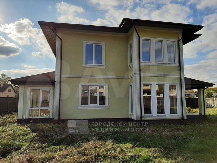 Дом 226 м² на участке 12,5 сот.