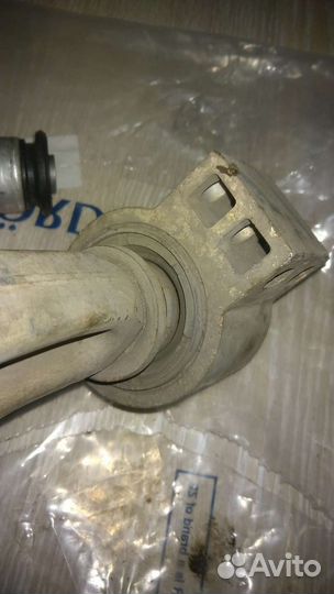 Передний правый рычаг Chevrolet Cruze 13272606