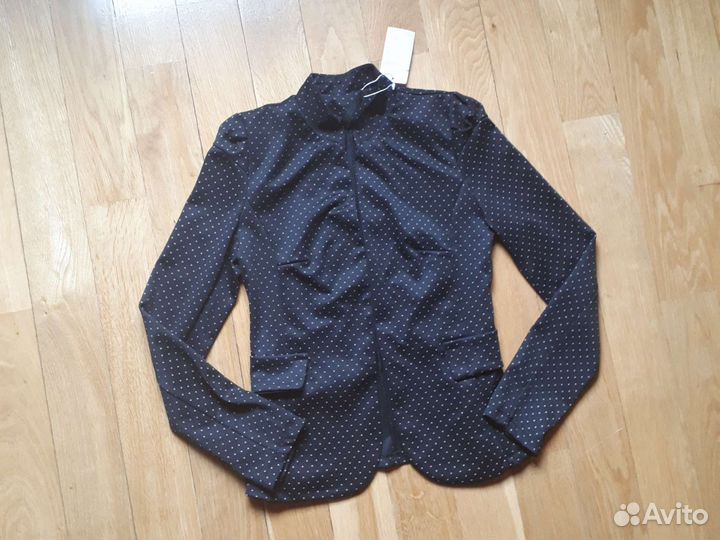 Пиджаки новые 40-42 bershka