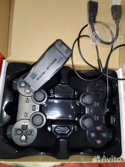 Игровая консоль