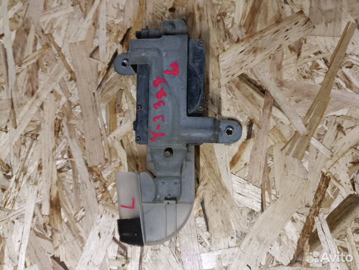 Активатор замка задней левый Hyundai Sonata Y3 97