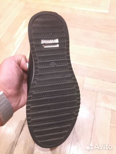 Обувь для мальчика 34,35
