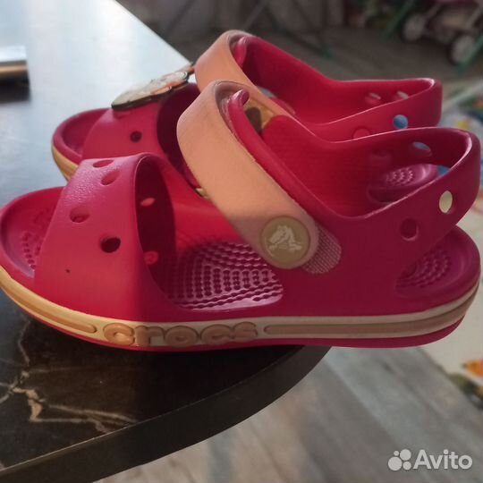 Сандалии crocs c7