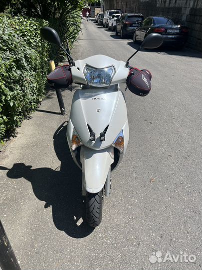 Honda lead 110