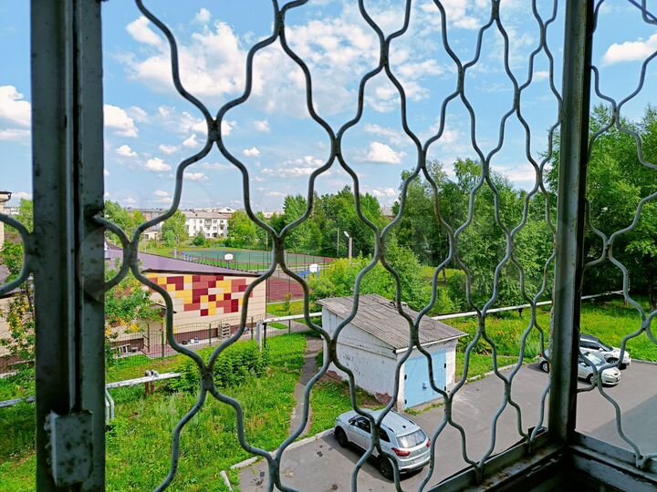 2-к. квартира, 55 м², 3/3 эт.