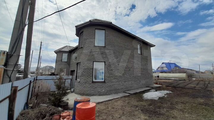 Дом 136 м² на участке 4,5 сот.