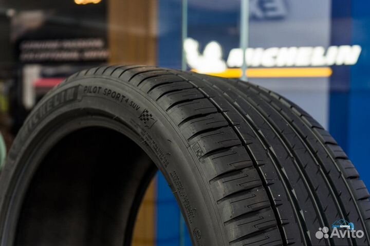 Michelin Pilot Sport 4 S 285/35 R22 106