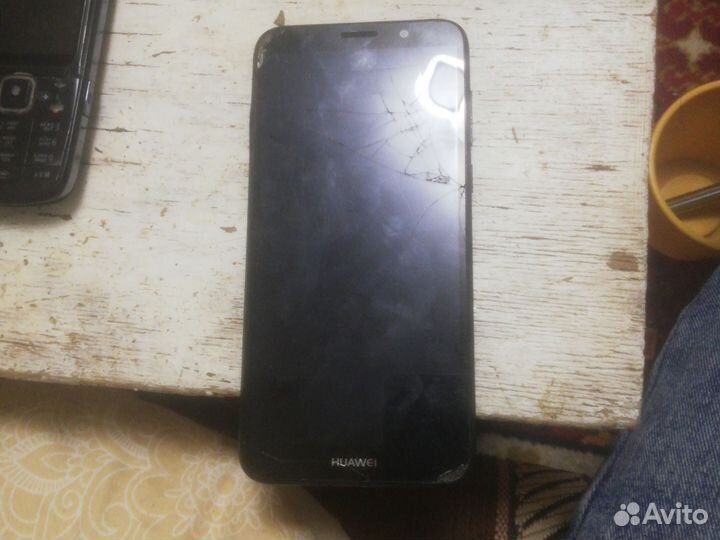 HUAWEI Y6, 2/8 ГБ
