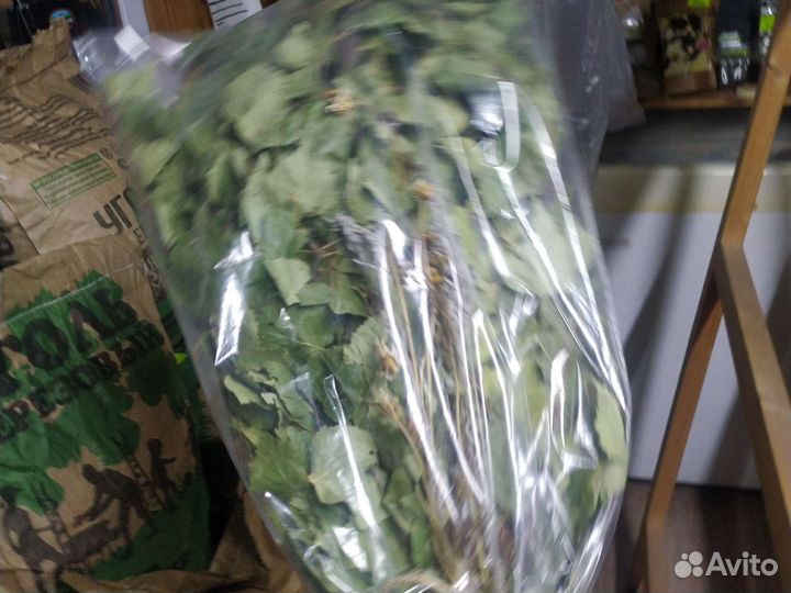 Банная лавка. Веники, травы. Всё для отдыха