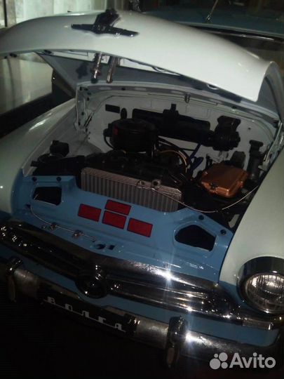 Модель автомобиля Волга М21 масштаб 1:8