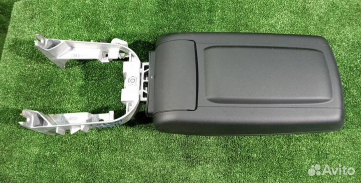 Подлокотник ауди а6