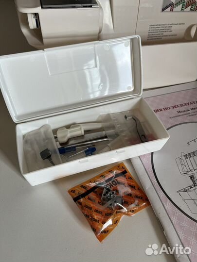 Коверлок merrylock 5000