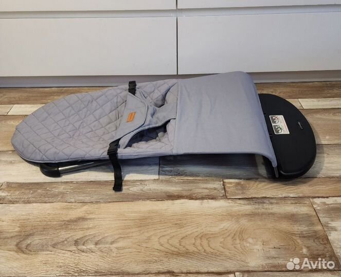 Шезлонг детский