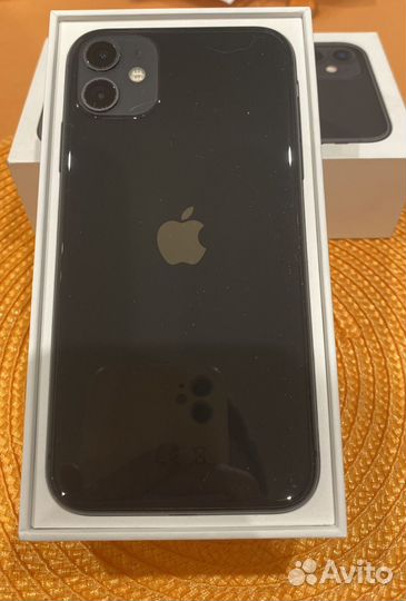 iPhone 11, 64 ГБ