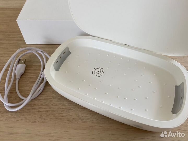 Беспроводная зарядка/Ультрафиолетовый стерилизатор