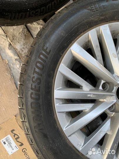 Шина Bridgestone 215/60 R16 лето+литьё 43/20г