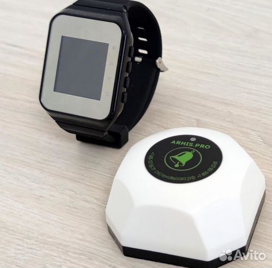 Система вызова: кнопка вызова официанта с часами