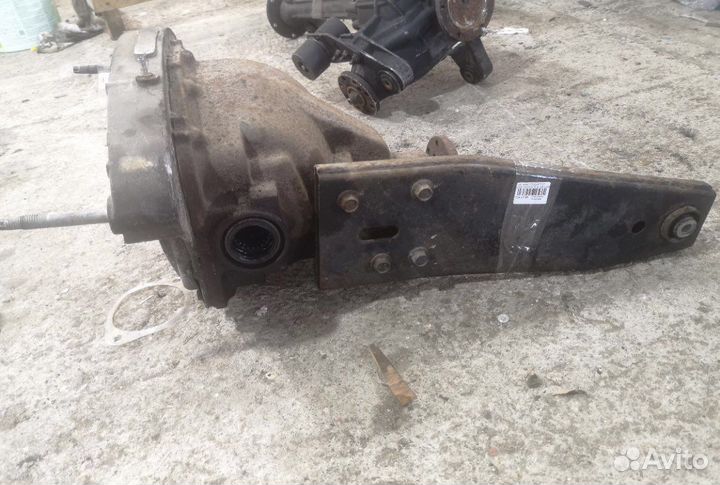 Редуктор задний lincoln navigator u28