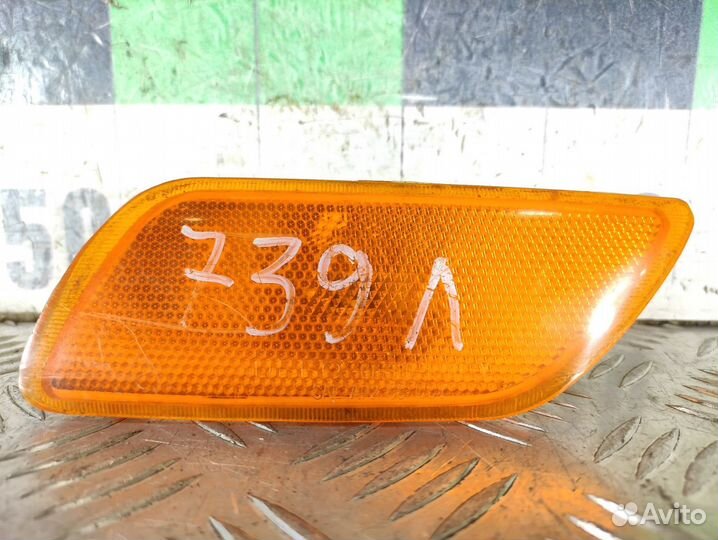 Повторитель в крыло левый Ford Focus 1998-2005