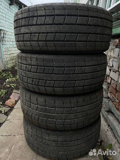 Centara Winter RX621 245/45 R18 96T