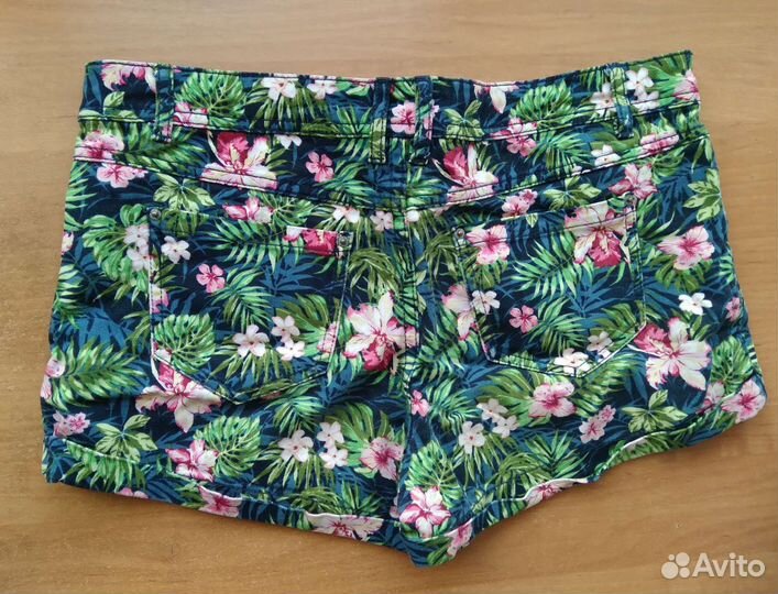 Шорты женские