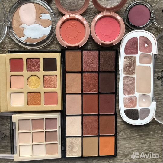 Косметика, накладные ресницы пучки, спф крем