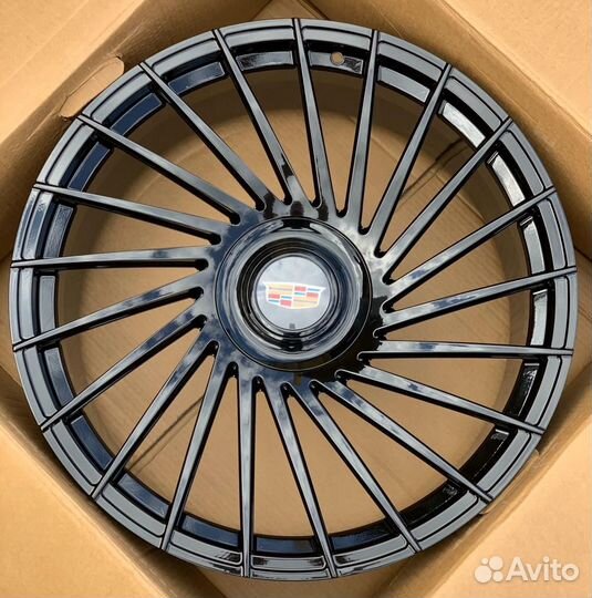 Кованые диски на Кадиллак Cadillac Escalade R24