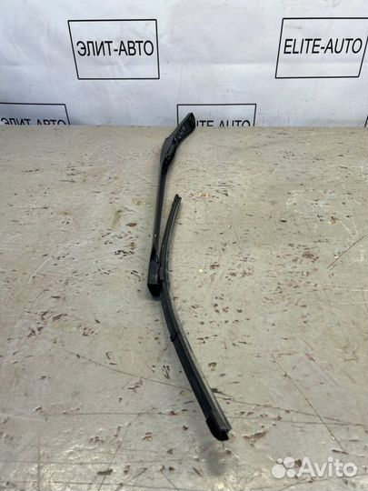 Поводок дворника правый Bmw 5 G30 2.0 2021