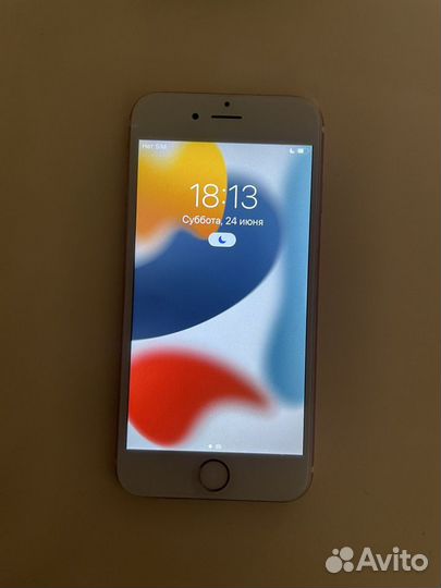 Телефон iPhone 6s