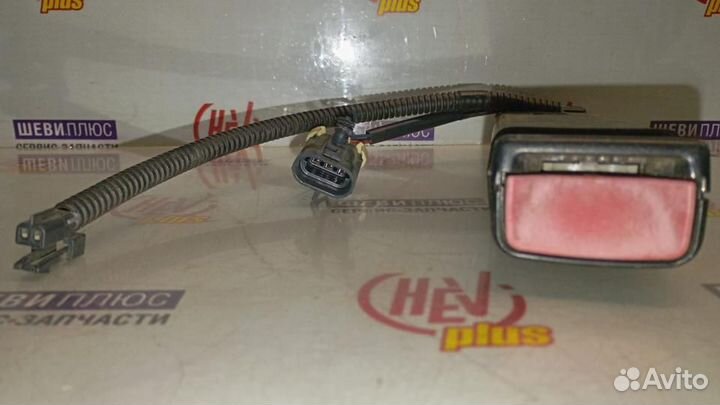 Ответная часть ремня безопасности Chevrolet Tahoe