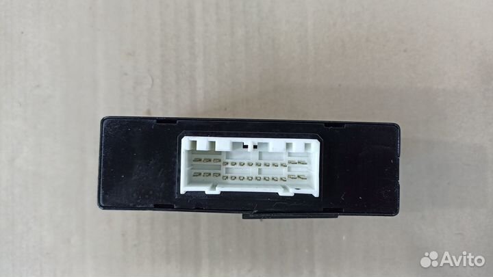 Блок управления центральным замком Шевроле Лачетти