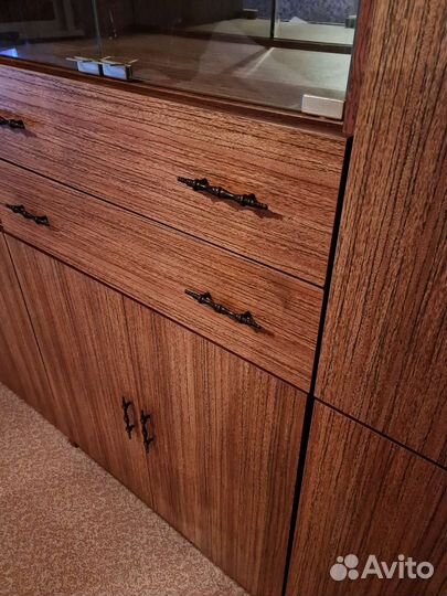 Стенка в гостиную