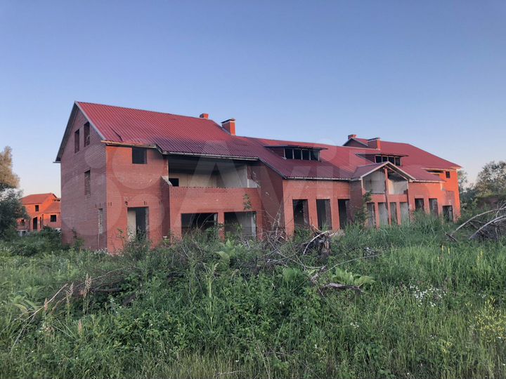 Здание, 1000 м²
