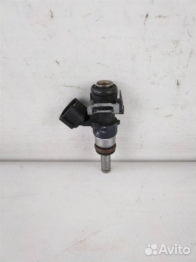 Форсунка инжекторная электрическая ауди A5 Sportb