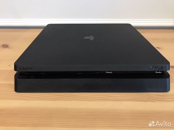 Sony Playstation 4 Slim